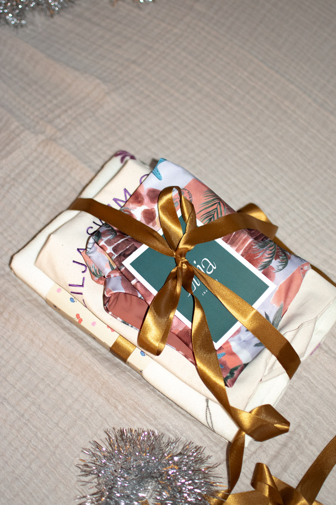 The Getaway Set - Onepiece, Towel & Bag