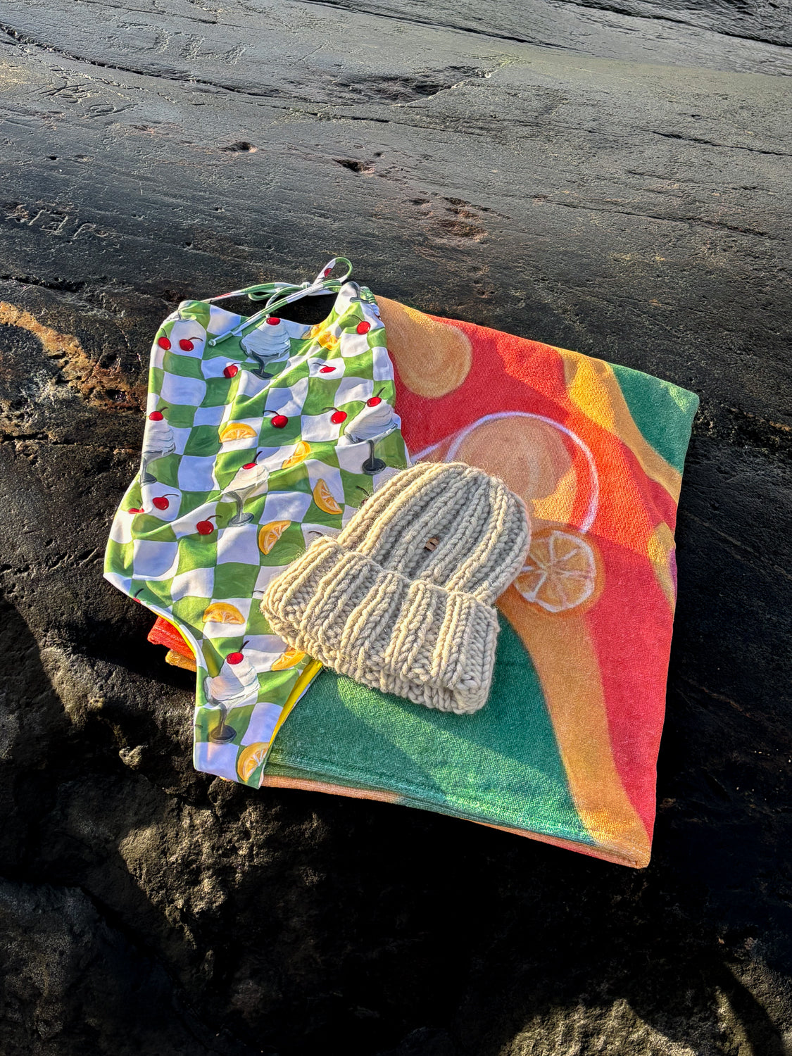 Picnic Cold Swim Bundle | Einteiler, Handtuch & Beanie