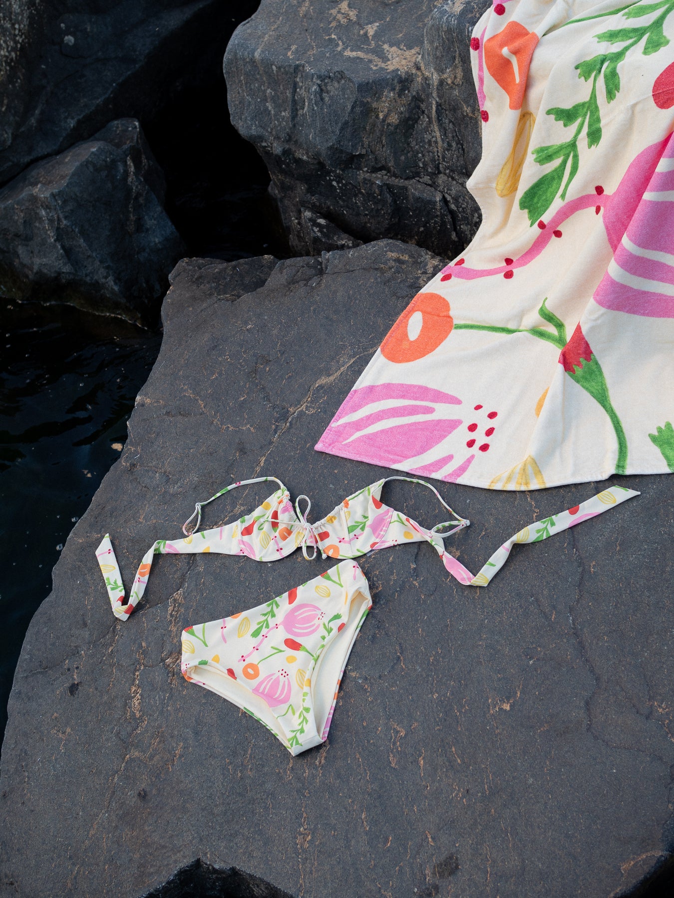 Midsummer Bundle | bikini & beach towel