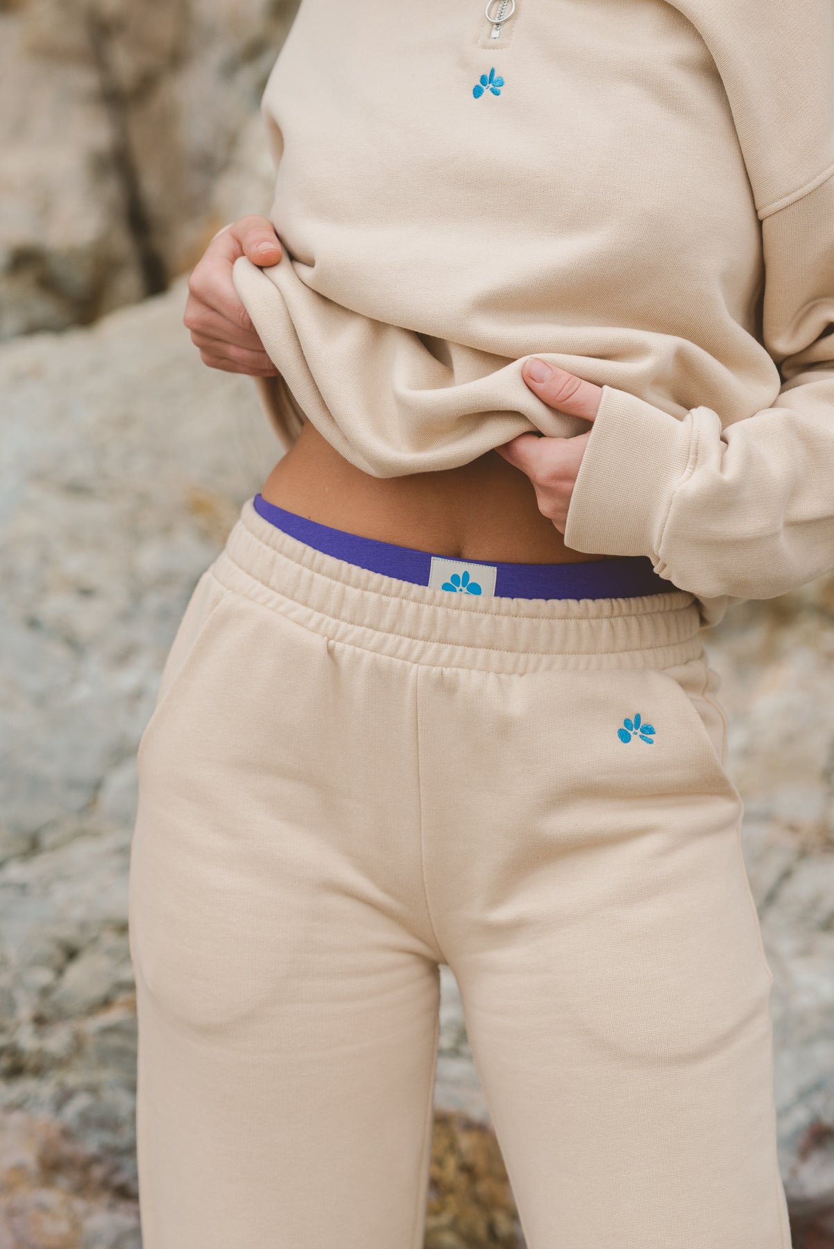 Clay Zip Sweatshirt | Beige half zip sweatshirt – Lilja the Label